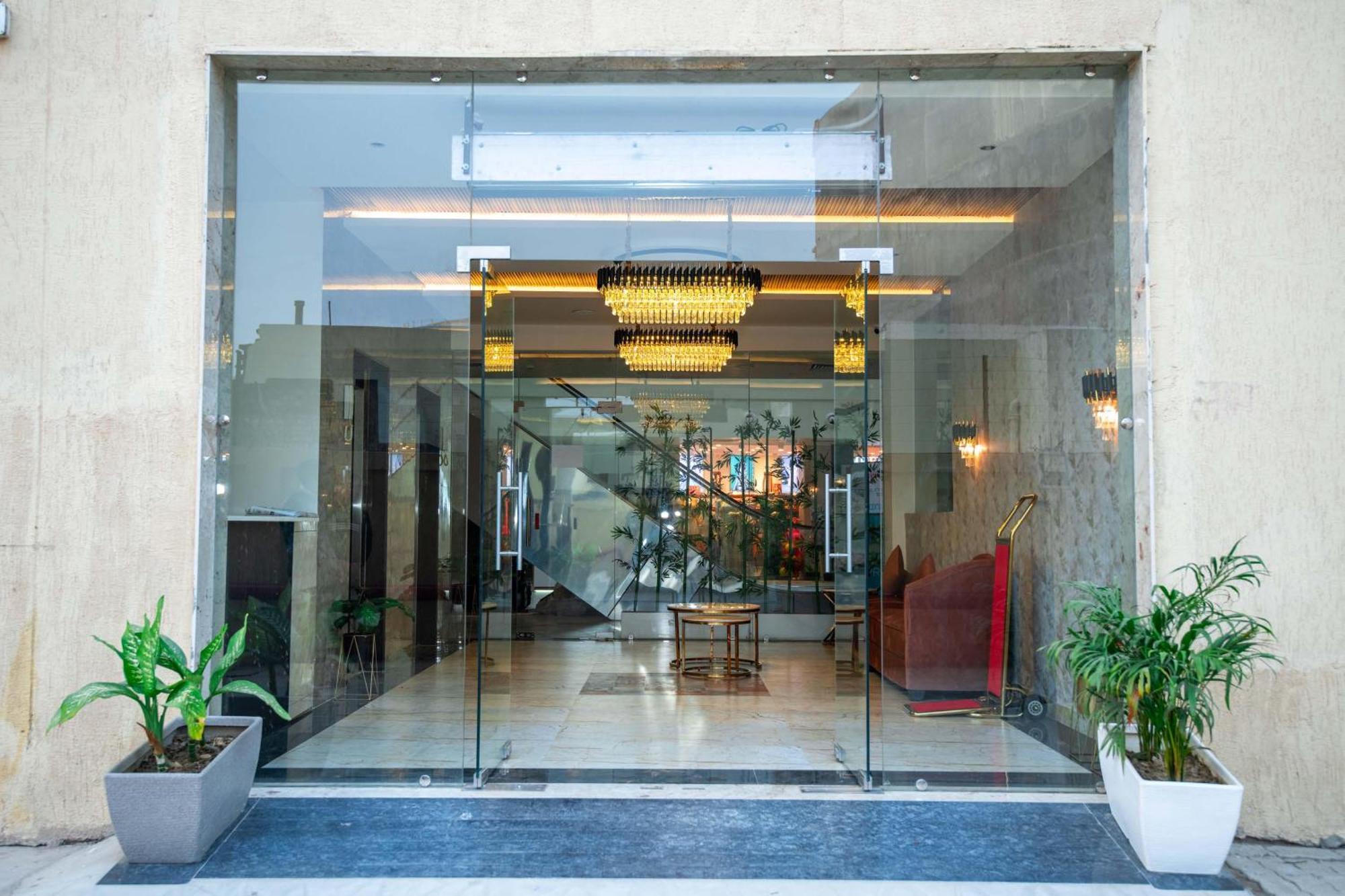 Hotel Avadh Classio Near By Ram Mandir Faizābād Exterior foto